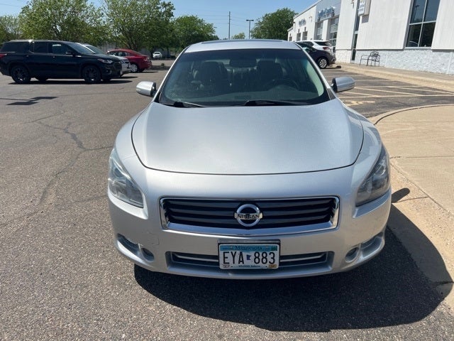 Used 2013 Nissan Maxima SV with VIN 1N4AA5AP7DC841592 for sale in Northfield, Minnesota